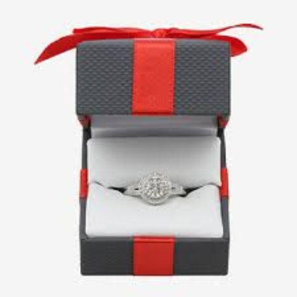 1/10 CT. T.W. Genuine Diamond Cluster Cocktail Ring in Sterling Silver Size 7 - Picture 3 of 5